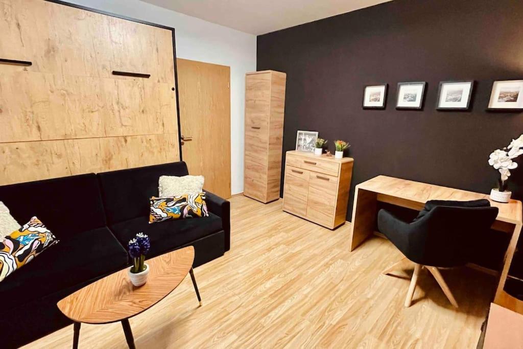 Moderny Apartman S Parkovanim Bratislava Exterior photo